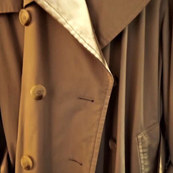 Burberry Women's Long Trench Coat - Picture 8 of 10